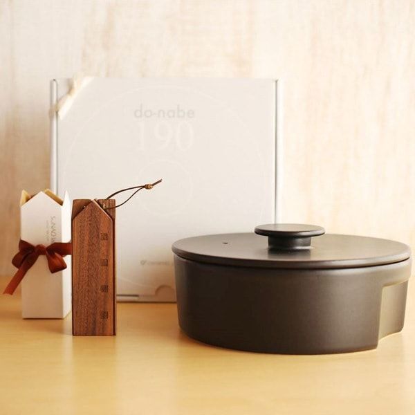 デザイン好きな2人の土鍋セット