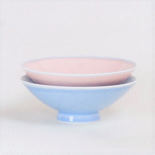 夫婦茶碗/平茶碗ペア 桜色＆水色