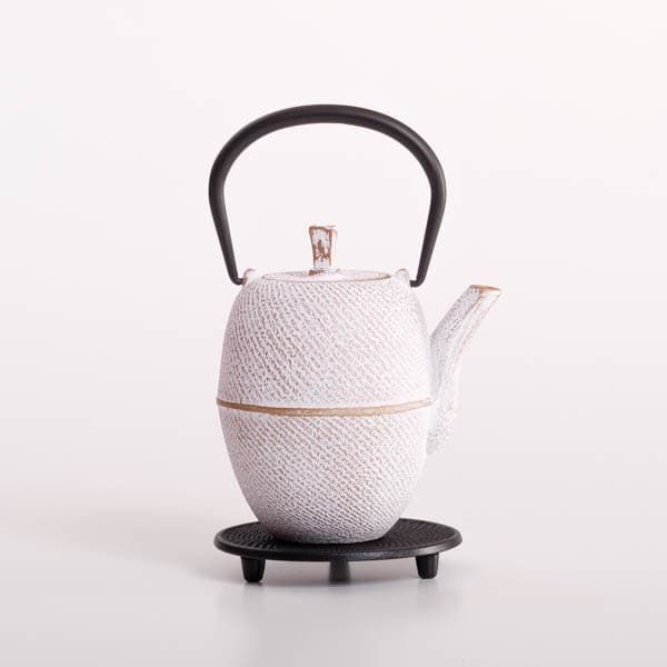 南部鉄器】 急須 ホワイトゴールド 筒型刷毛目 楽天市場】南部鉄器