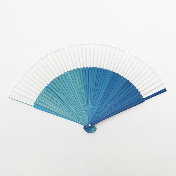 グラデーション扇子 ブルー 桐箱入