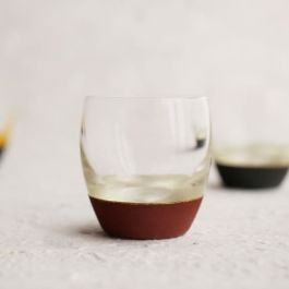 酒器　馬上杯　馬上盃　骨董　赤と黑の趣きのあるグラス 酒器 馬上杯 馬上盃 骨董 赤と黑の趣きのあるグラス